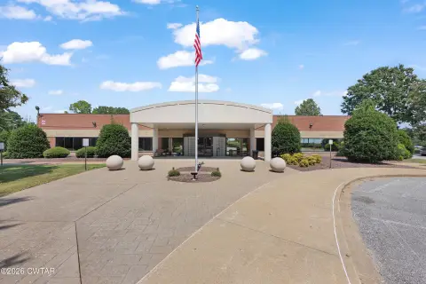Office Building with Open Floor Plan
