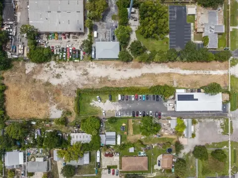 Commercial Land with Storage Plans