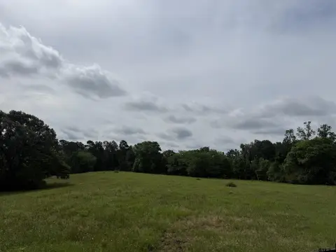 60.3 Acres Rolling Pasture Land