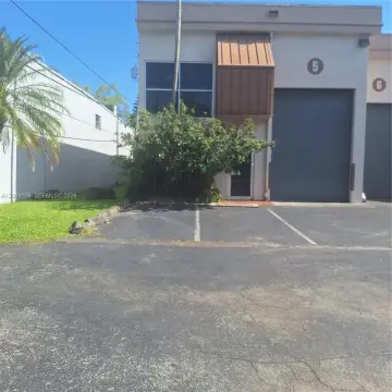 Corner End Warehouse Suite