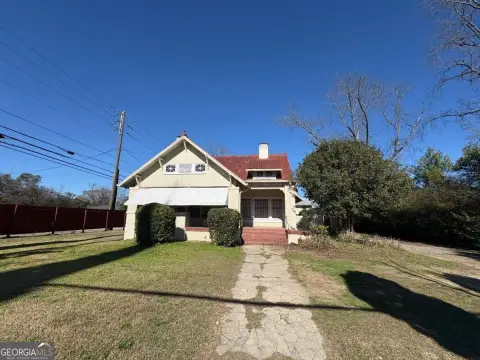 Triplex with Three Distinct Units