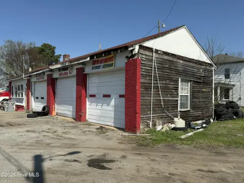 Oak City Commercial Garage