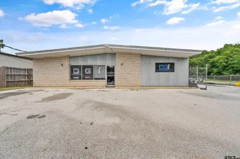 Flex Building with Manufacturing Space