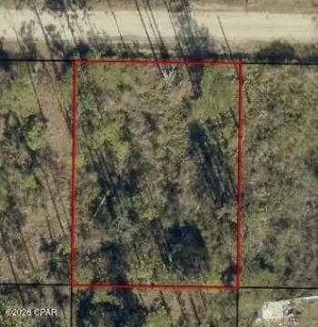 Land in Fountain, Florida