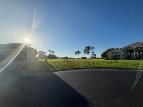 Buildable Golf Course Lot