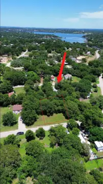 Vacant Waterfront Lot in Waterfront Community