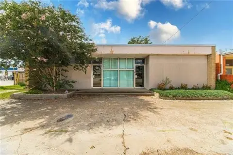 Downtown Hammond Commercial Building For Sale