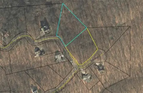 Gently Sloping Mountain View Lot