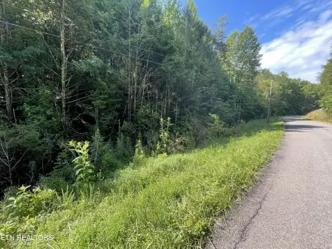 Multi-Parcel Hunting Land
