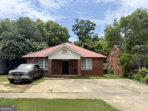 Duplex With One Unit Leased
