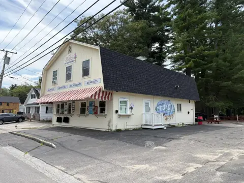 Mixed-Use Property With Restaurant
