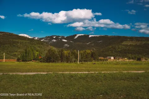 Driggs, ID 5.08-Acre Corner Lot