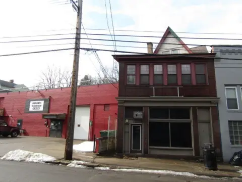 Mixed-Use Property with Apartment