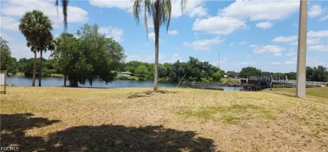 Riverfront Lot in LaBelle, FL