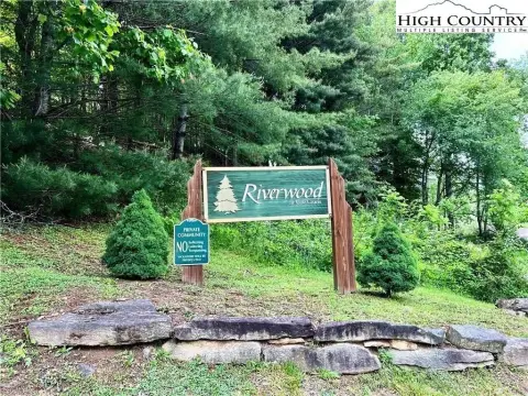 Valle Crucis Land in Riverwood