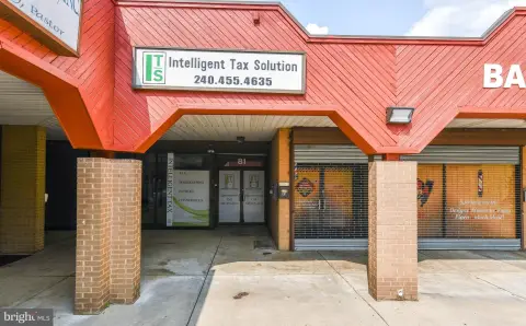Retail Condo with Office Buildout