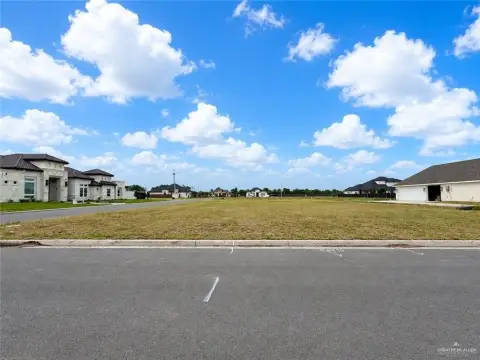 Spacious Corner Lot in McAllen
