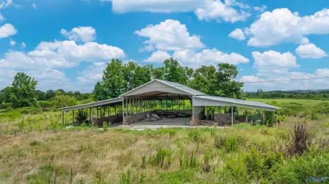 30 Acres Fenced Land