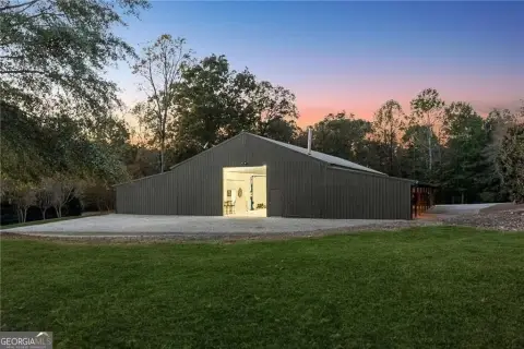 Agricultural Land with Barn Garage