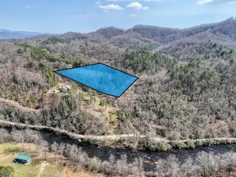 Riverfront Lots in Hayesville, NC