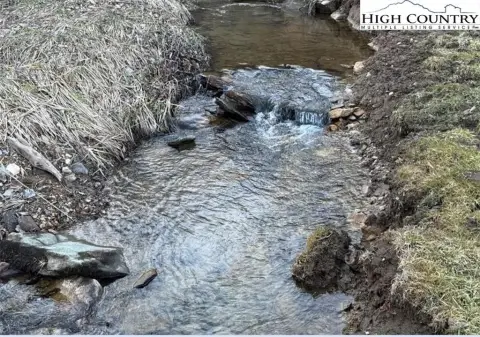 Unrestricted Land Near Banner Elk