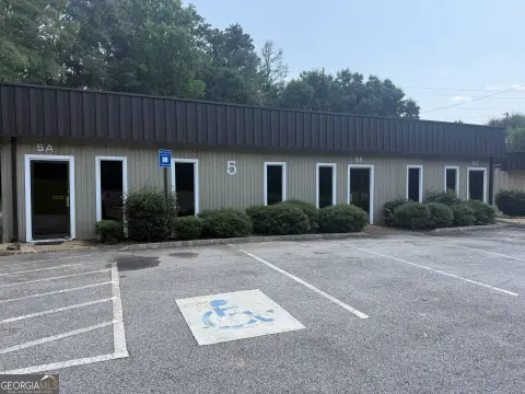 Three-Unit Specialty Property Building
