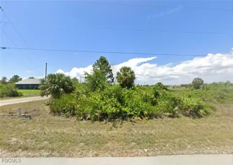 Corner Lot in Lehigh Acres