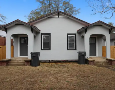 Duplex in Summerville Near Hospitals