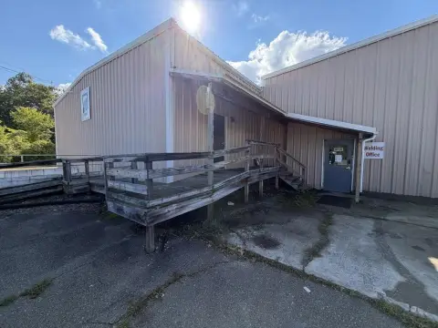 Manufacturing Building with Loading Docks