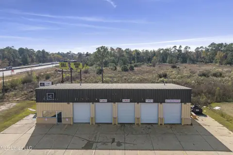 Gulfport Commercial Facility For Lease