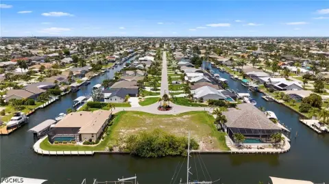 Waterfront Land in Cape Coral