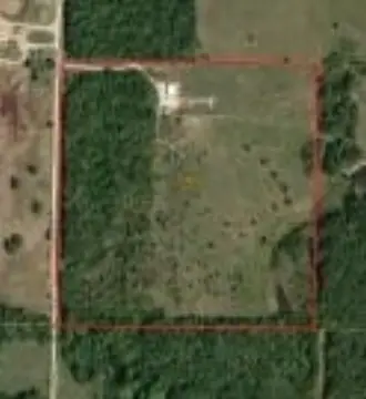 Hunting Land with Shop