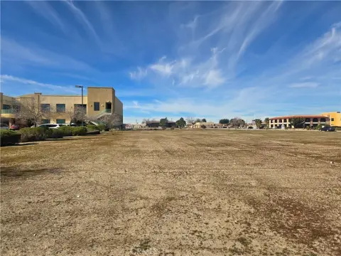 Victorville Land in Civic Center