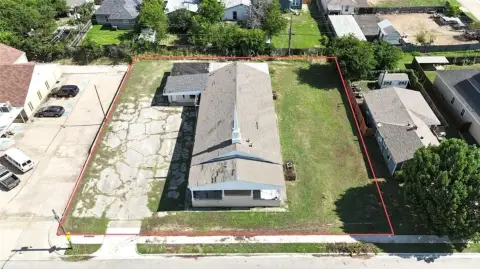 Expansive Lot in Fort Worth