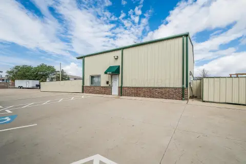 Flex Warehouse with Fenced Yard