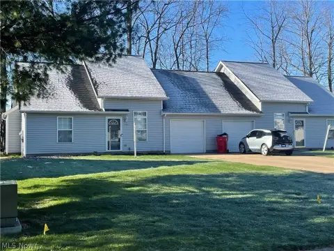 Spacious Duplex in Canton, OH
