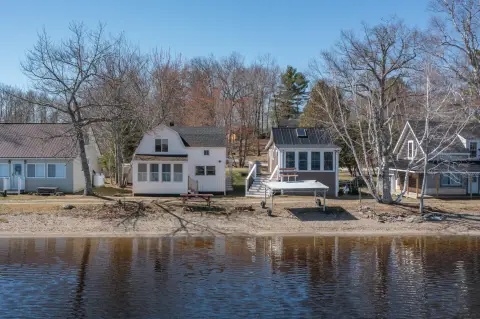 Lakefront Duplex with Private Dock