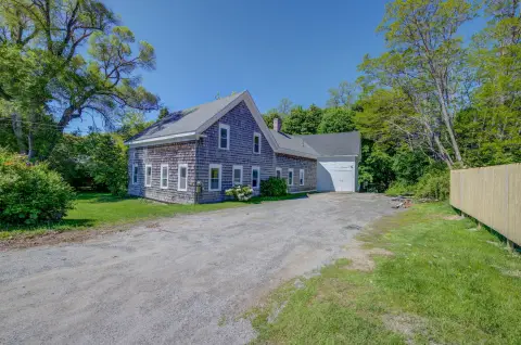 Office Property with Storage Barn