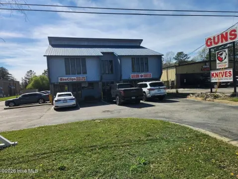27-Unit Mixed-Use Building
