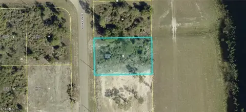 Lehigh Acres Canal-Front Land
