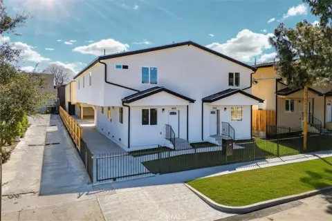 New Fourplex in Boyle Heights