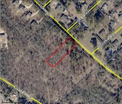 Residential Land in Gloverville, SC