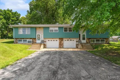 Duplex with Detached Garage