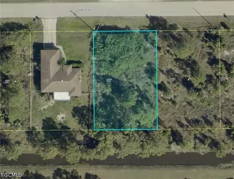 Residential Lot in Lehigh Acres