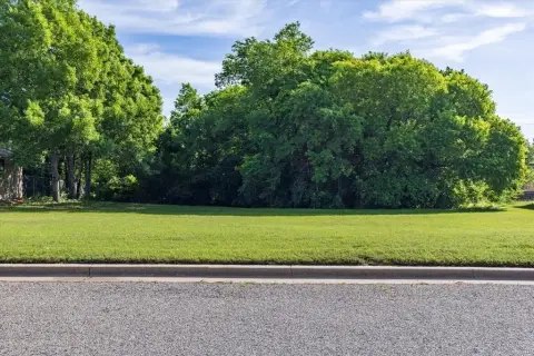 Stephenville Land with Mature Trees