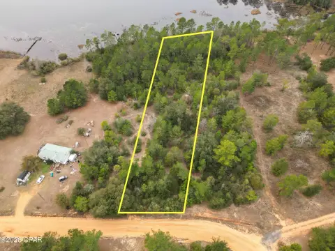 Waterfront Lot in Alford, Florida