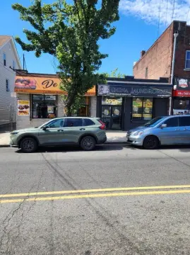Mixed-Use Retail With Two Businesses