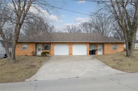 Savannah, MO Duplex For Sale