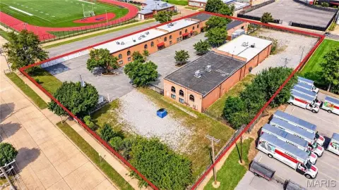 Multi-Building Flex Space