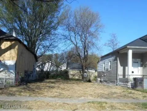 Louisville, KY Cleared Lot